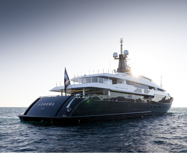 Yacht Arbema in the open waters